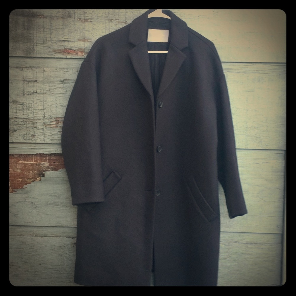 Everlane black cocoon coat. Size 4, NWOT.